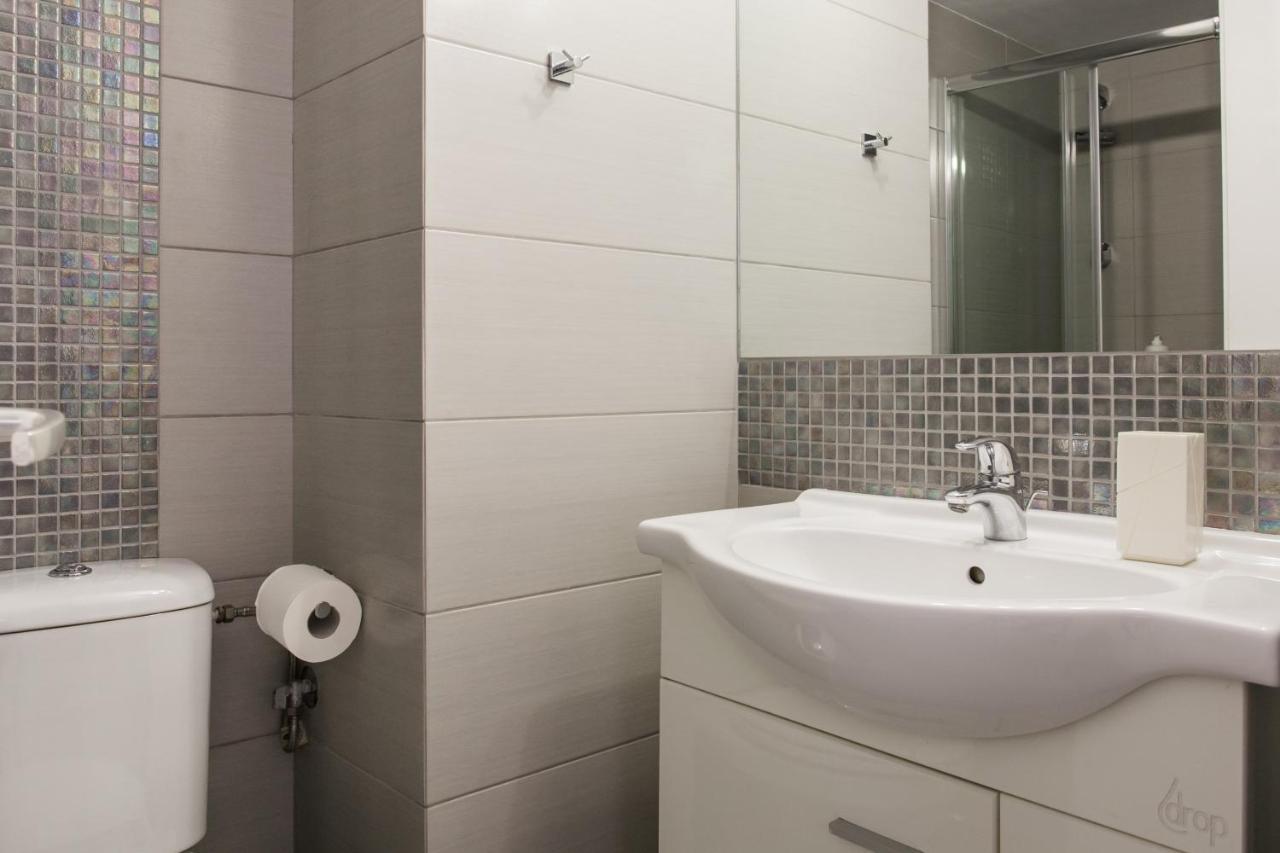 Central Apartment At Plaka 1 Bed For 2 Pers 아테네 외부 사진