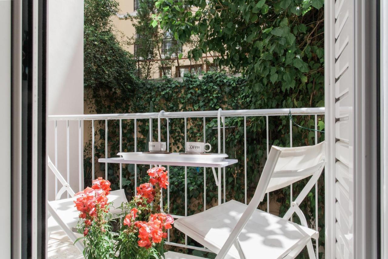 Central Apartment At Plaka 1 Bed For 2 Pers 아테네 외부 사진